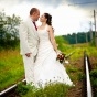 svatební fotografie - na kolejích