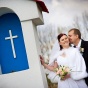 Svatební fotografie u kapličky
